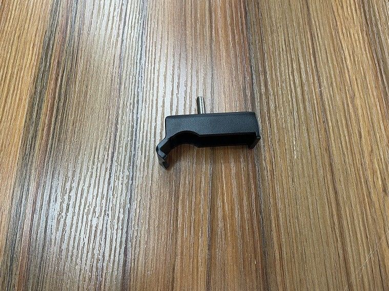 Miedź SS Sheet Metal Fabrication Custom Black Powder Coated Rack Drummy Cover Mounting Bracket